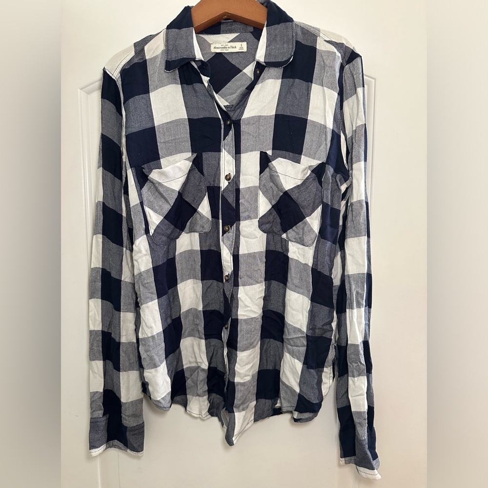 Abercrombie Flannel- Thin Summer Button Down Flannel. Size: Small